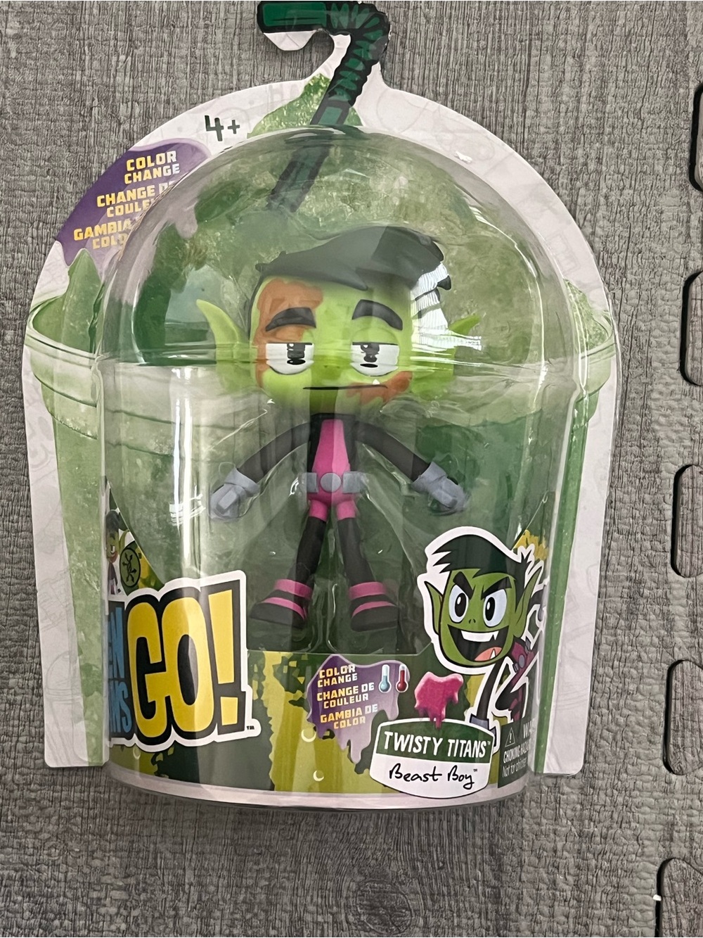 Teen Titans Go! Twisty Titans Beast Boy Color Change Plastic Action Figure 4+